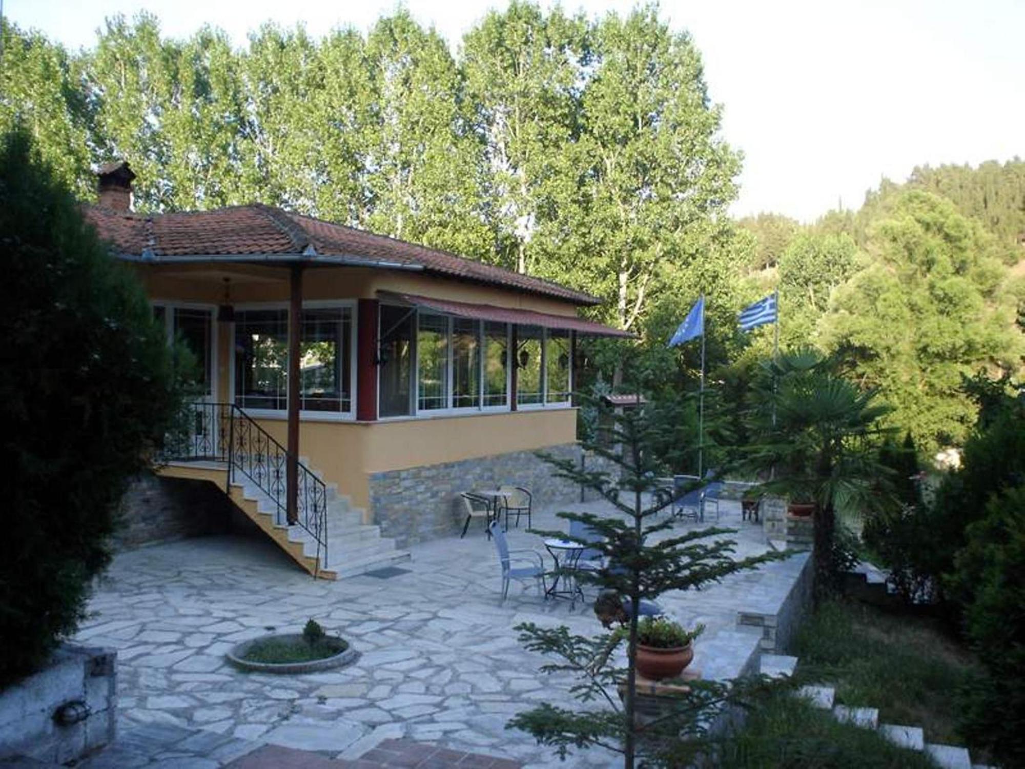 River Side Rooms Elassona Dış mekan fotoğraf